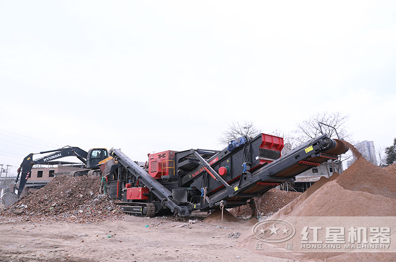 小型磚石建筑垃圾破碎機多少錢一臺？手續(xù)怎么辦？