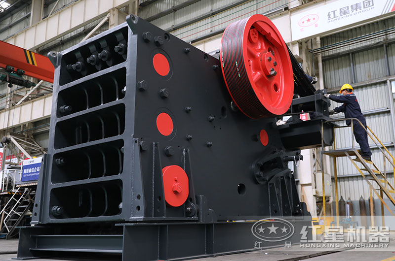 鄂破碎機900x1200時產(chǎn)多少噸？多少錢？