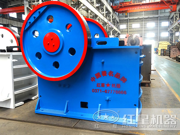 150×250顎式破碎機小體格擁有大能量， 輔助客戶創(chuàng)高收