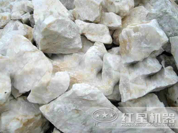 時產(chǎn)800噸的硅石破碎生產(chǎn)線需要哪些設(shè)備？需要投資多少錢？