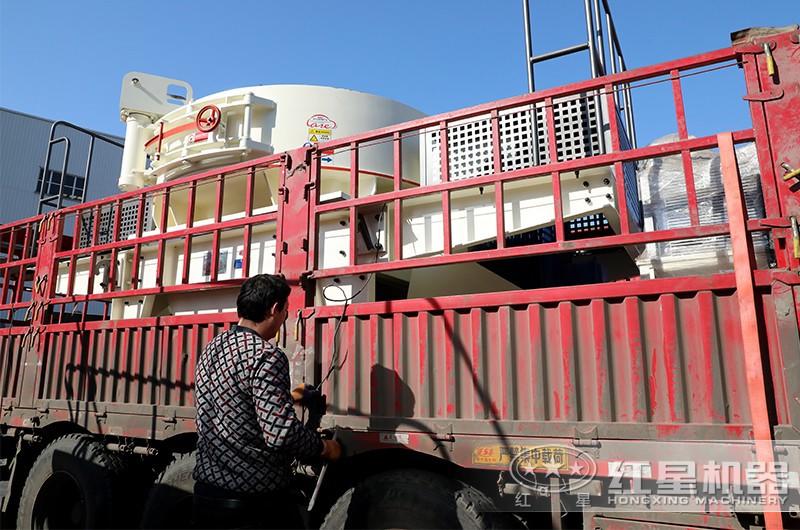 性能高，質(zhì)量高的粉碎機固定裝車